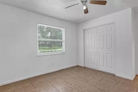 Bedroom - 3990 SE 17th Ct, Ocala, FL 34480 photo 16 of 16