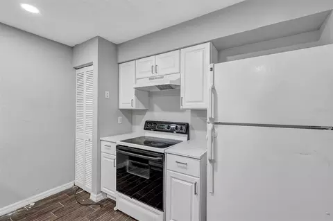 Kitchen - 3990 SE 17th Ct, Ocala, FL 34480 photo 2 of 6