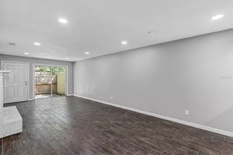 Living - 3990 SE 17th Ct, Ocala, FL 34480 photo 4 of 13