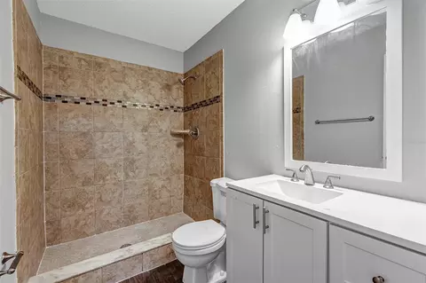 Bath - 3990 SE 17th Ct, Ocala, FL 34480 photo 1 of 3