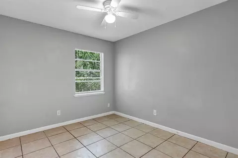 Bedroom - 3990 SE 17th Ct, Ocala, FL 34480 photo 2 of 16