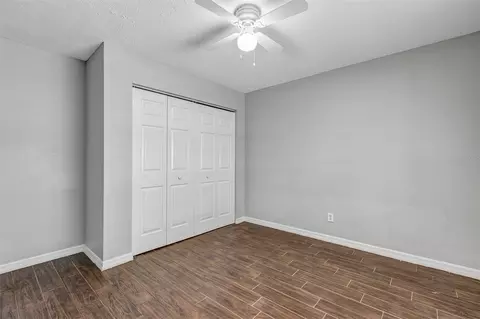 Bedroom - 3990 SE 17th Ct, Ocala, FL 34480 photo 10 of 16