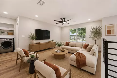 Living - 2960 White Magnolia Loop, Clermont, FL 34711 photo 9 of 10