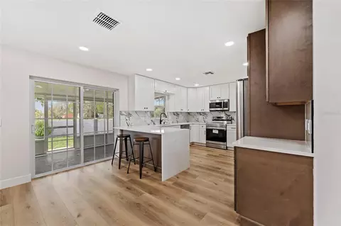 Kitchen - 2960 White Magnolia Loop, Clermont, FL 34711 photo 1 of 5