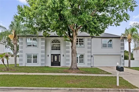 Exterior - 2960 White Magnolia Loop, Clermont, FL 34711 photo 2 of 9