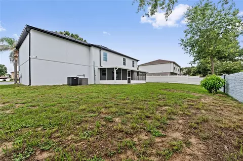 Exterior - 2960 White Magnolia Loop, Clermont, FL 34711 photo 7 of 9