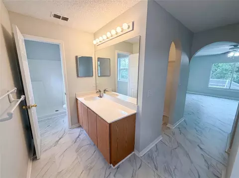 Bath - 5191 Quintilis St, Spring Hill, FL 34608 photo 5 of 11