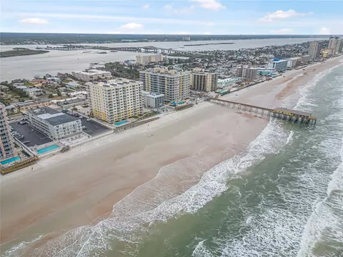 3724 S Atlantic Ave #20, Daytona Beach, FL 32118
