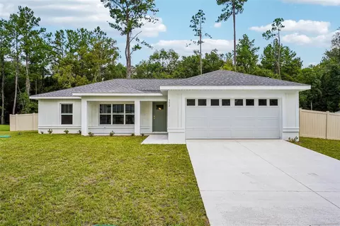 353 W Eridani Ct, Citrus Springs, FL 34434