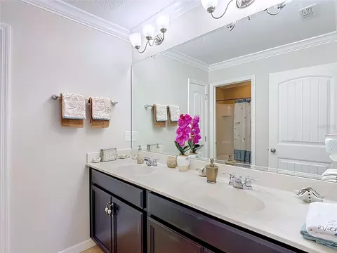 Bath - 1553 Caterpillar St, Saint Cloud, FL 34771 photo 3 of 5