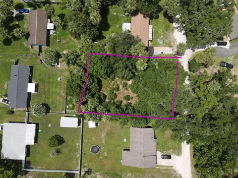 1622 Palm St, Deland, FL 32720