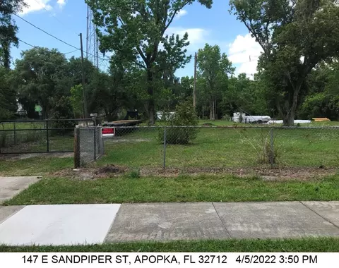 147 E Sandpiper St, Apopka, FL 32712
