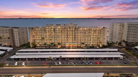 6020 Shore Blvd S #1002, Gulfport, FL 33707