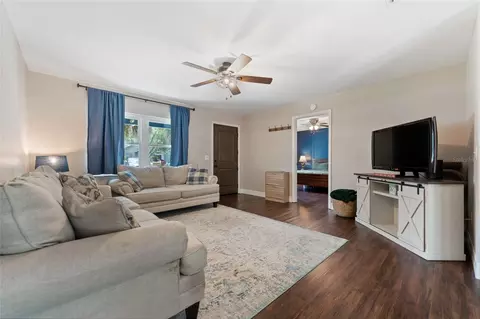 Living - 513 Dorothy Cir, Eustis, FL 32726 photo 2 of 2