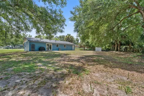 Exterior - 513 Dorothy Cir, Eustis, FL 32726 photo 5 of 7