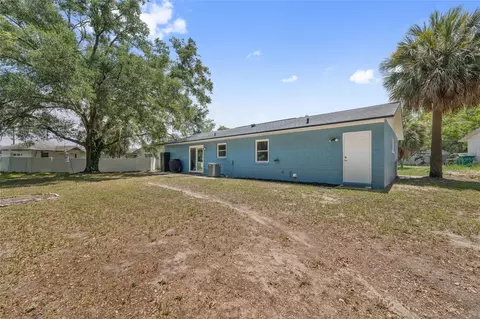 Exterior - 513 Dorothy Cir, Eustis, FL 32726 photo 6 of 7