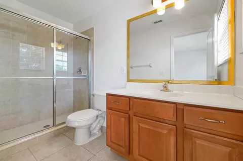 Bath - 554 Palio Ct, Ocoee, FL 34761 photo 4 of 4