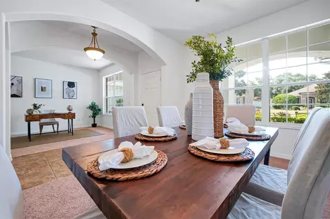 Dining - 554 Palio Ct, Ocoee, FL 34761 photo 3 of 4