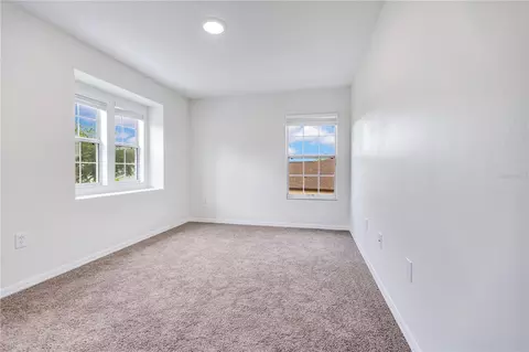 Bedroom - 5331 Sandy Shell Dr, Apollo Beach, FL 33572 photo 3 of 3