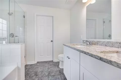 Bath - 5331 Sandy Shell Dr, Apollo Beach, FL 33572 photo 4 of 5