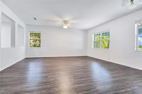 Living - 5331 Sandy Shell Dr, Apollo Beach, FL 33572 photo 1 of 4