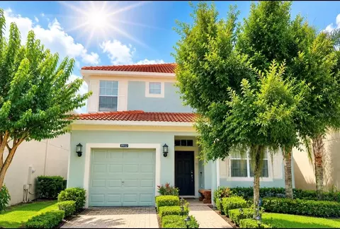 8932 Bismarck Palm Rd, Kissimmee, FL 34747