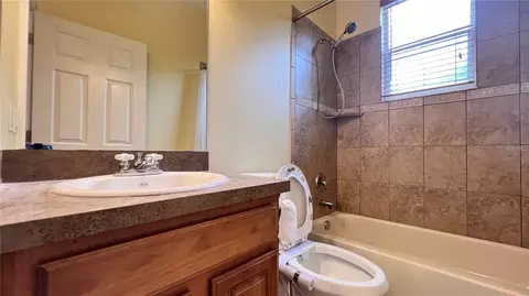 Bath - 3060 Rambler Ave, Saint Cloud, FL 34772 photo 2 of 2
