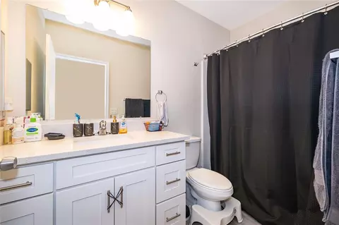 Bath - 1946 Hollywood Ave, Eustis, FL 32726 photo 1 of 2