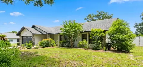 7213 Regent Dr, Lakeland, FL 33810