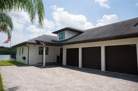 995 Stacy Ln, New Smyrna Beach, FL 32168