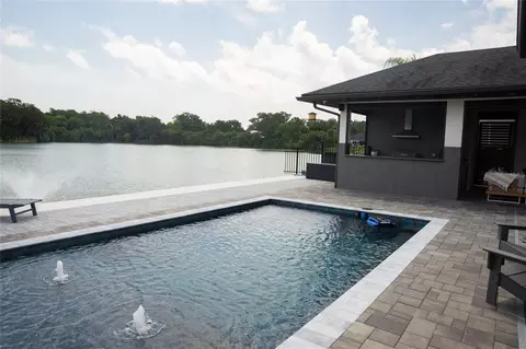995 Stacy Ln, New Smyrna Beach, FL 32168