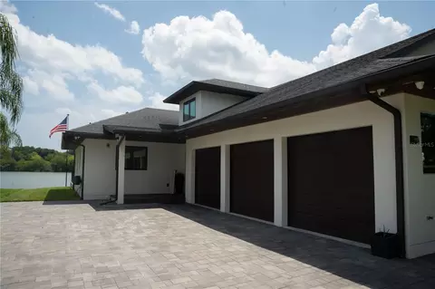 995 Stacy Ln, New Smyrna Beach, FL 32168