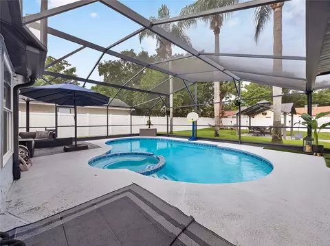 Exterior - 5014 Sawdust Cir, Ocoee, FL 34761 photo 6 of 9