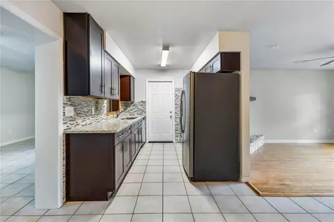 Kitchen - 1111 Caballero Rd, Ocoee, FL 34761 photo 2 of 3