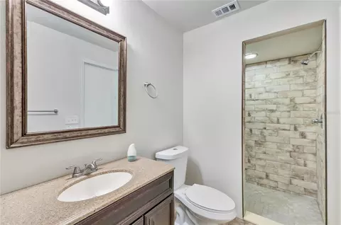 Bath - 1111 Caballero Rd, Ocoee, FL 34761 photo 1 of 2