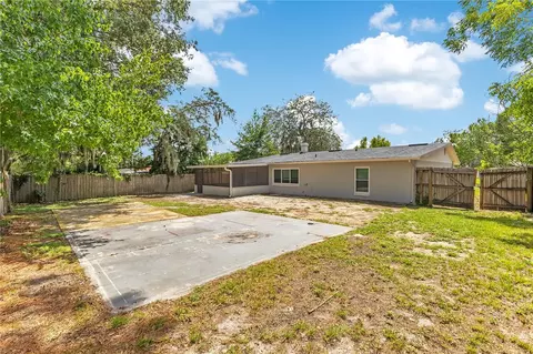 Exterior - 1111 Caballero Rd, Ocoee, FL 34761 photo 6 of 8
