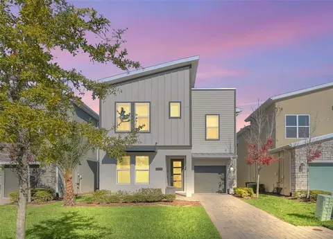 2748 Bookmark Dr, Kissimmee, FL 34746