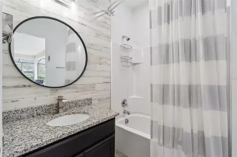 Bath - 1529 Alligator St, Saint Cloud, FL 34771 photo 5 of 5
