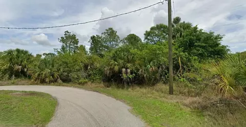 Dalewood Circle, North Port, FL 34288