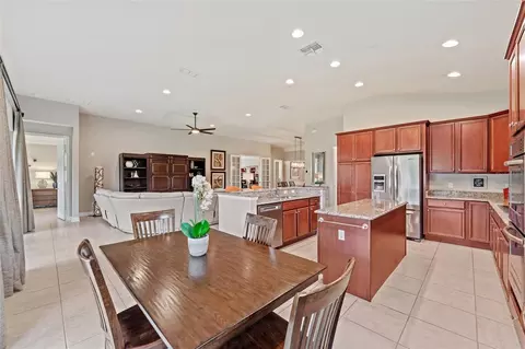 Kitchen - 412 Douglas Edward Dr, Ocoee, FL 34761 photo 3 of 6