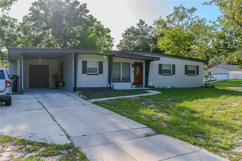 648 N Lake Ave, Apopka, FL 32712