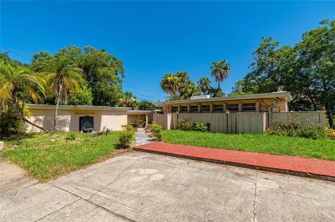 2425 Lake Sue Dr, Orlando, FL 32803