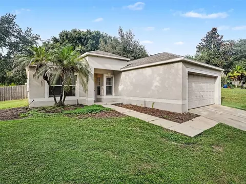 909 Bristle Cone Ct, Minneola, FL 34715