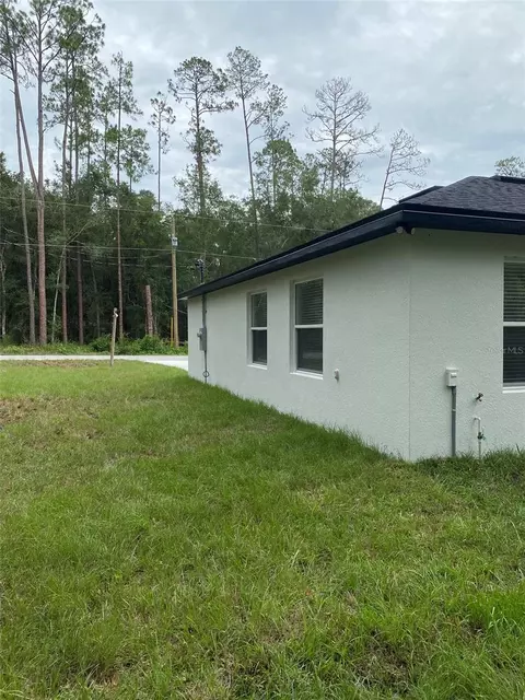 Exterior - 12 Locust Run Dr, Ocala, FL 34472 photo 4 of 8