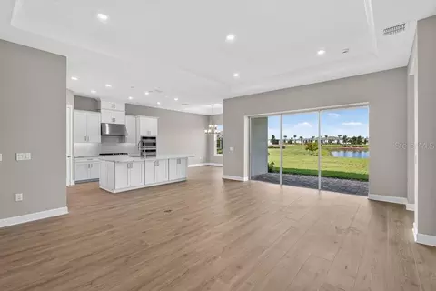 Living - 998 Tassleflower Trl, Saint Cloud, FL 34771 photo 5 of 7
