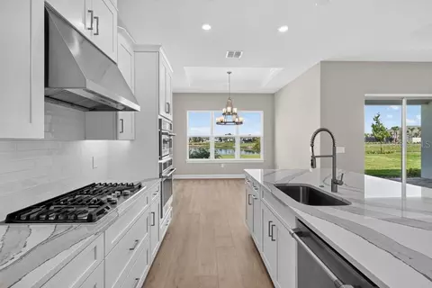 Kitchen - 998 Tassleflower Trl, Saint Cloud, FL 34771 photo 2 of 3