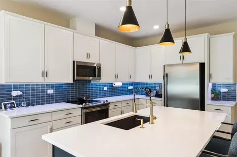 Kitchen - 4148 Southern Vista Loop, Saint Cloud, FL 34772 photo 4 of 4