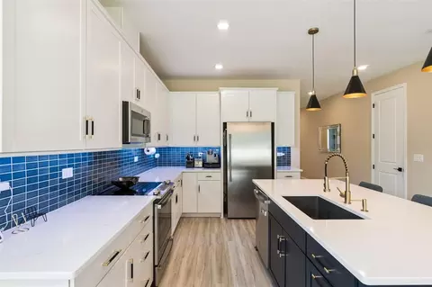 Kitchen - 4148 Southern Vista Loop, Saint Cloud, FL 34772 photo 3 of 4