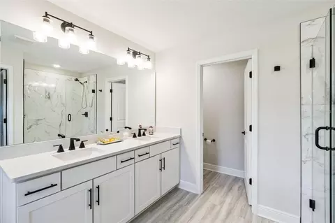 Bath - 4148 Southern Vista Loop, Saint Cloud, FL 34772 photo 1 of 3
