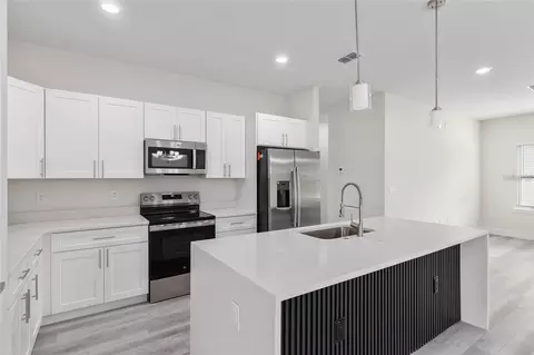Kitchen - 3900 SW 133rd Loop, Ocala, FL 34473 photo 2 of 3